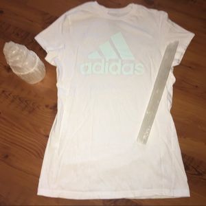 Adidas Go-To Tee 🏃🏽‍♀️ Women’s fit T-Shirt